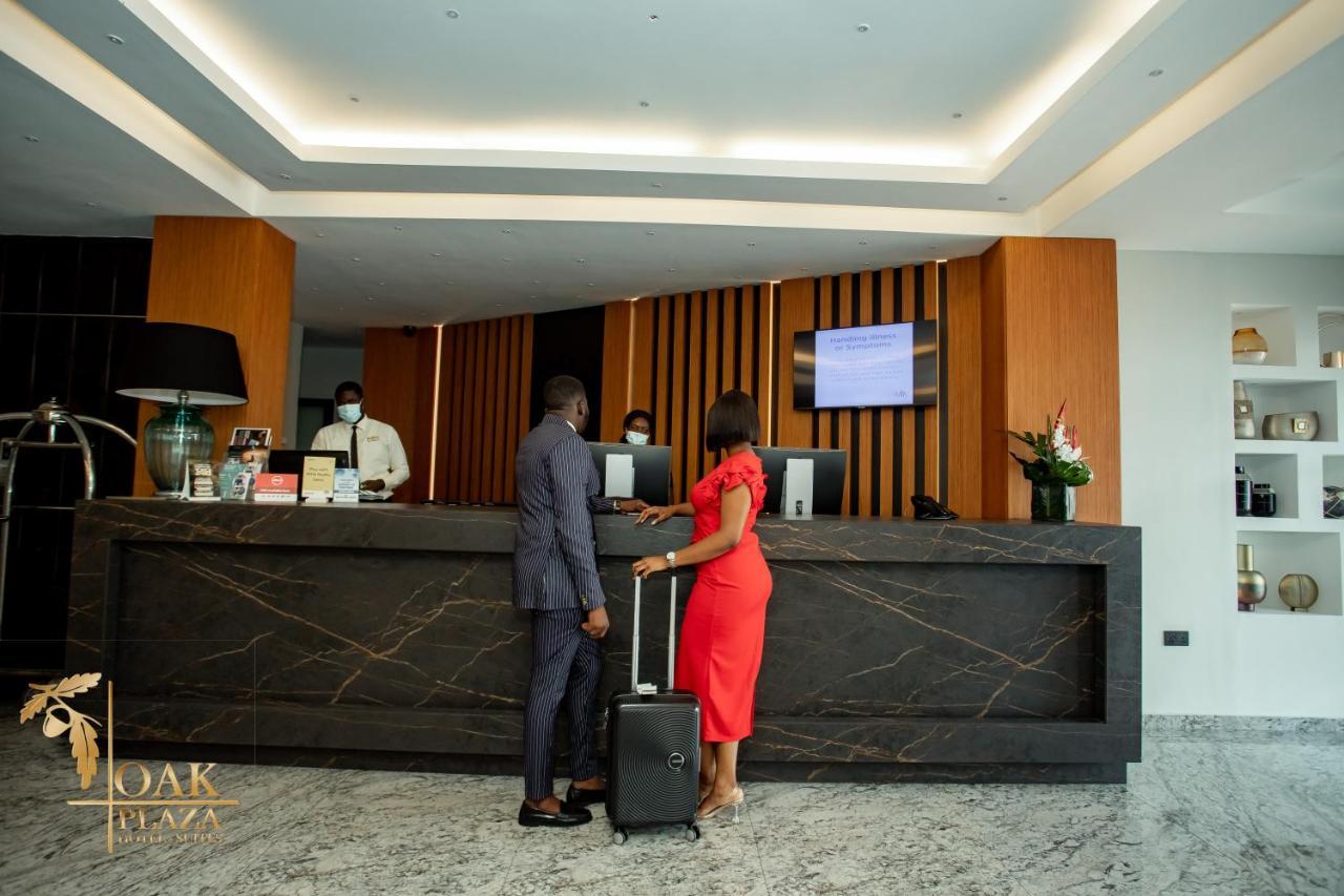 Oak Plaza Hotels East Airport Acra Exterior foto